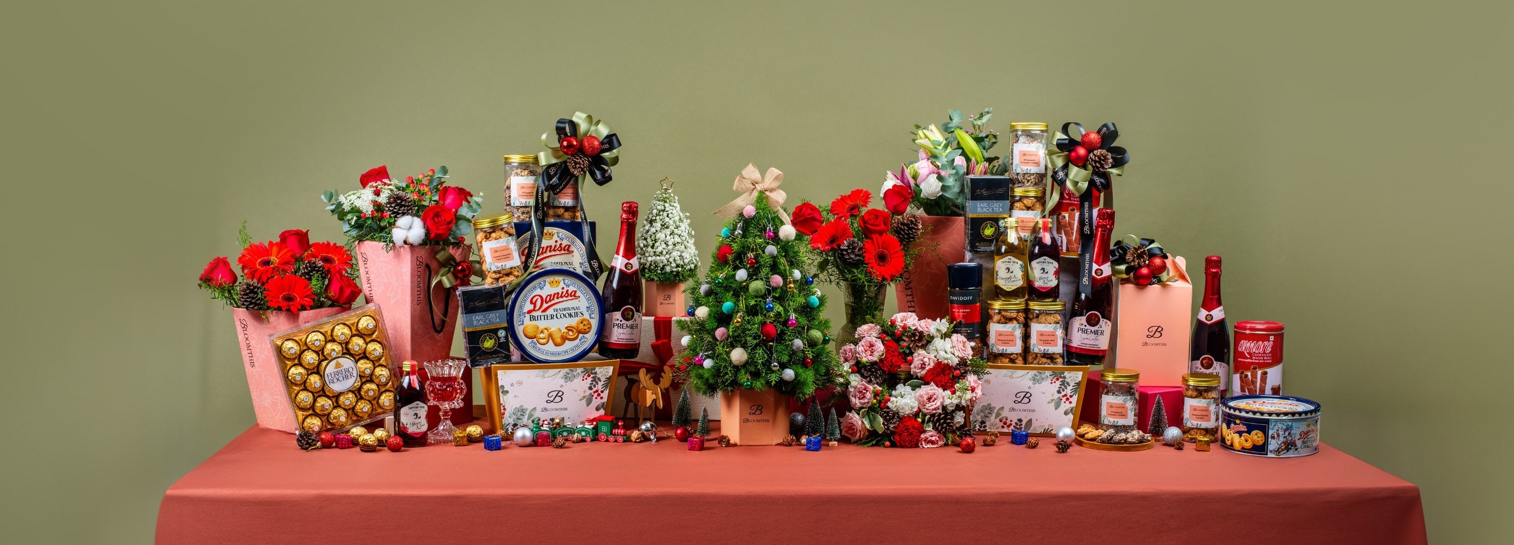 BloomThis Christmas gifts & flowers