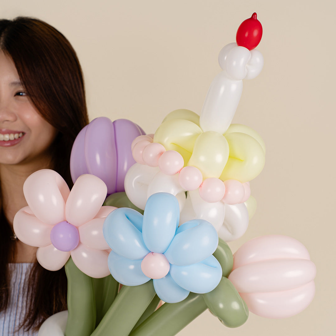 bloomthis-balloon-tulip-and-cake-balloon-bouquet-1080x1080-03