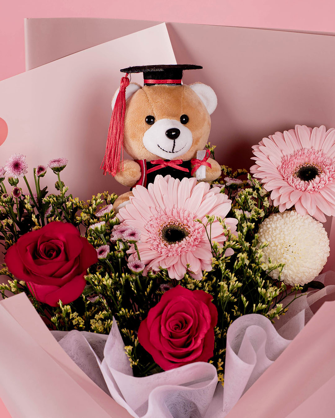 bloomthis-bouquet-amelia-red-rose-graduation-bear-bouquet-1080x1350-03
