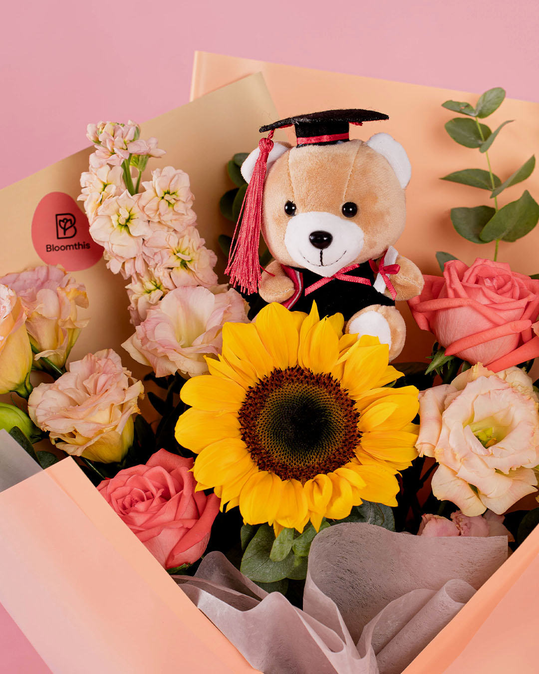 bloomthis-bouquet-gabby-sunflower-graduation-bear-bouquet-1080x1350-03