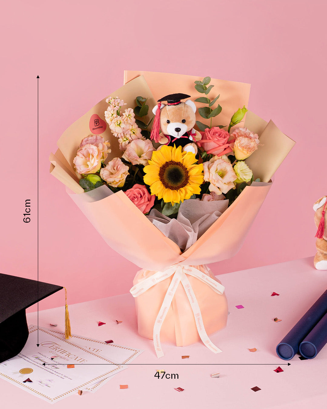 bloomthis-bouquet-gabby-sunflower-graduation-bear-bouquet-1080x1350-04