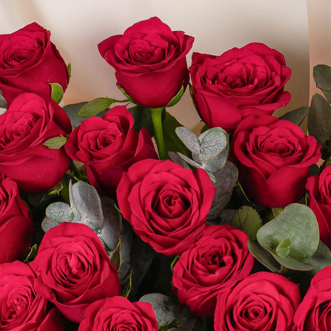 bloomthis-bouquet-kathy-red-rose-bouquet-1080x1080-05