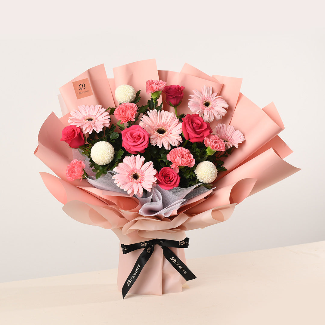 Marilyn Pink Carnation Bouquet (VDV)