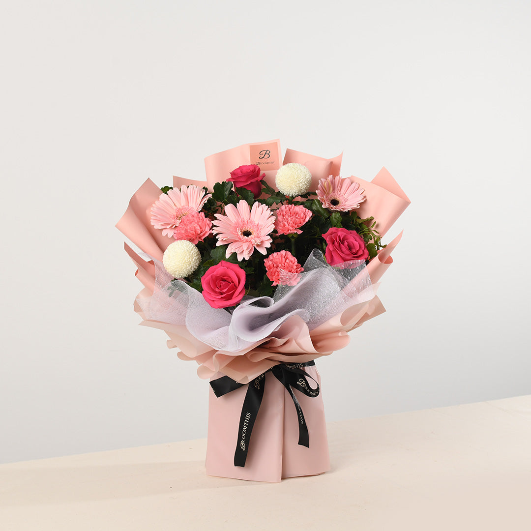 Marilyn Pink Carnation Bouquet (VDV)
