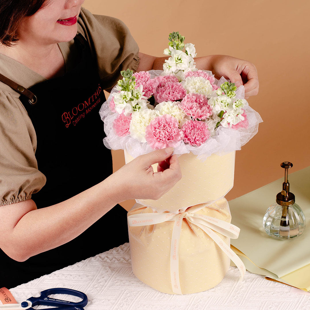 bloomthis-bouquet-miriam-pink-carnation-russian-bouquet-1080x1080-09