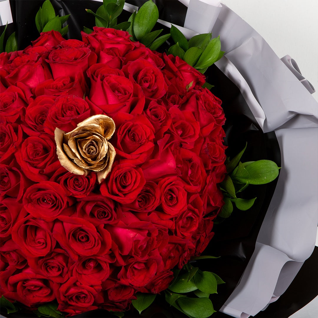 Sweetheart Red & Gold Rose Valentine's Day Bouquet (VD)