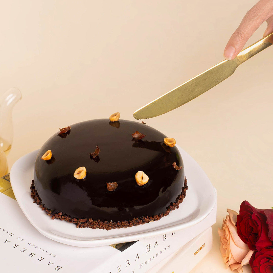 bloomthis-cake-sweet-stuff-chocolate-mousse-hazelnut-cake-1080x1080-03