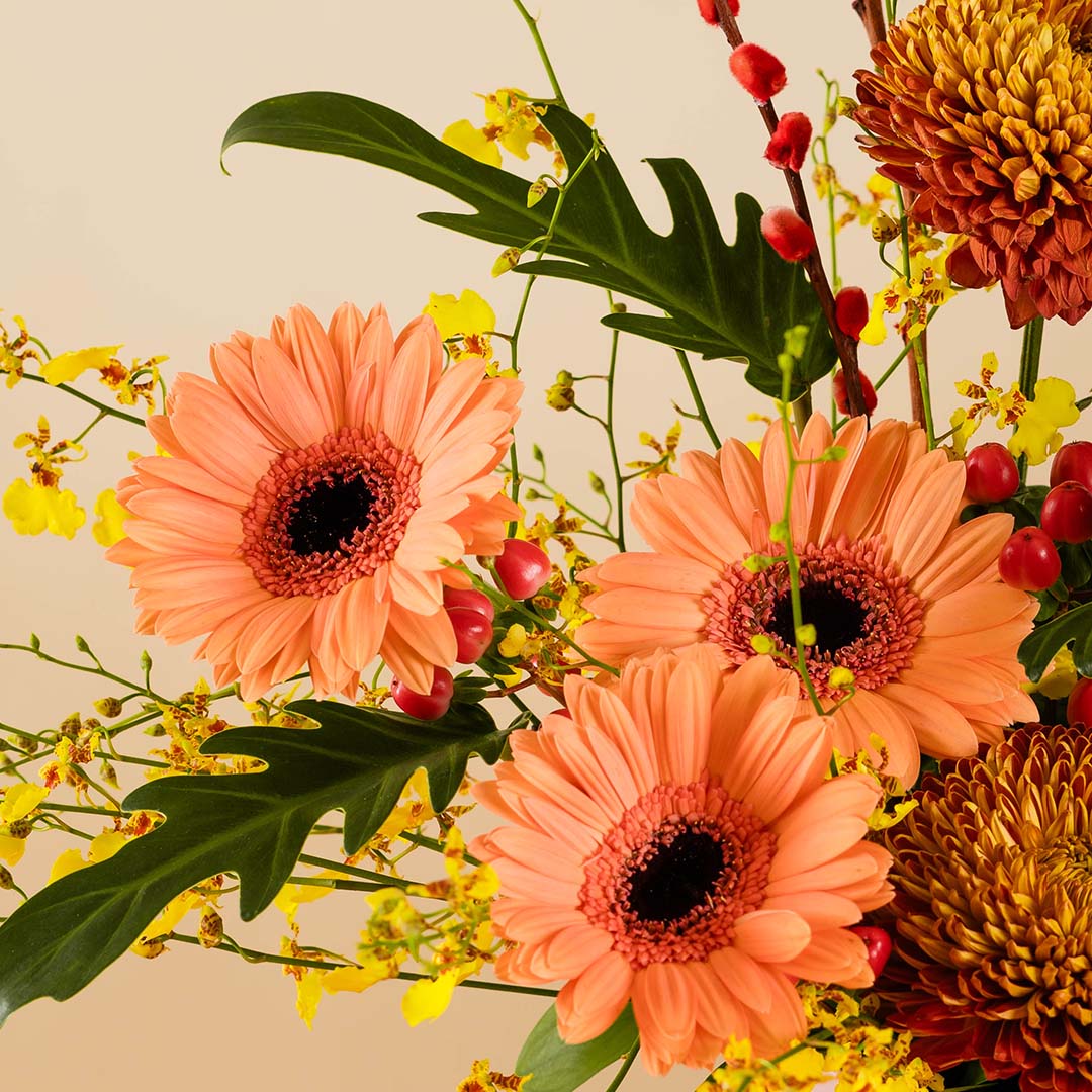 bloomthis-chinese-new-year-hat-box-prosperity-dancing-lady-chinese-new-year-flower-box-2025-1080x1080-03