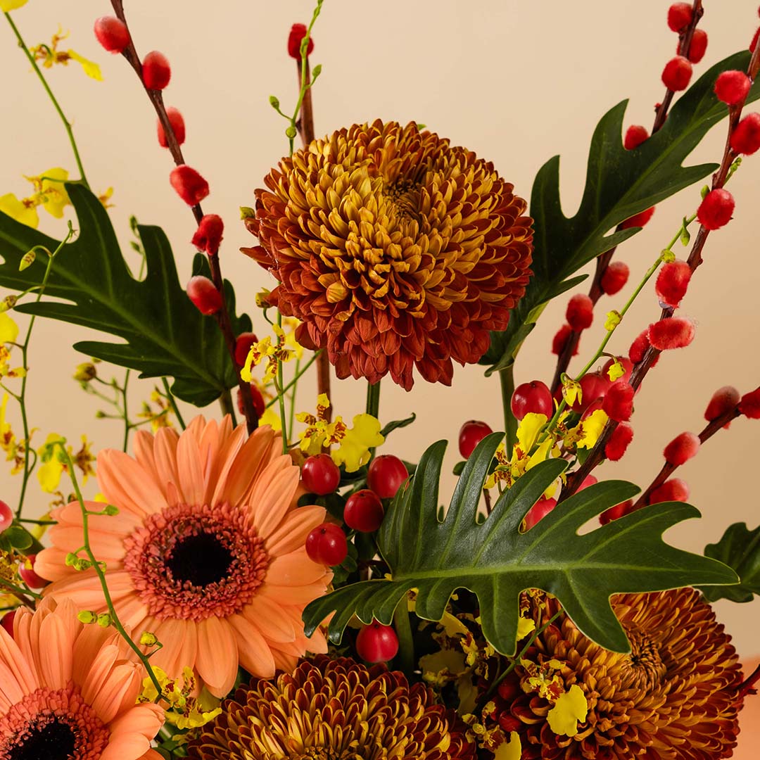 bloomthis-chinese-new-year-hat-box-prosperity-dancing-lady-chinese-new-year-flower-box-2025-1080x1080-04