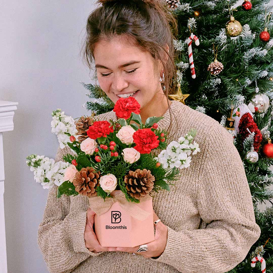 bloomthis-christmas-hat-box-celeste-christmas-flower-box-1080x1080-04