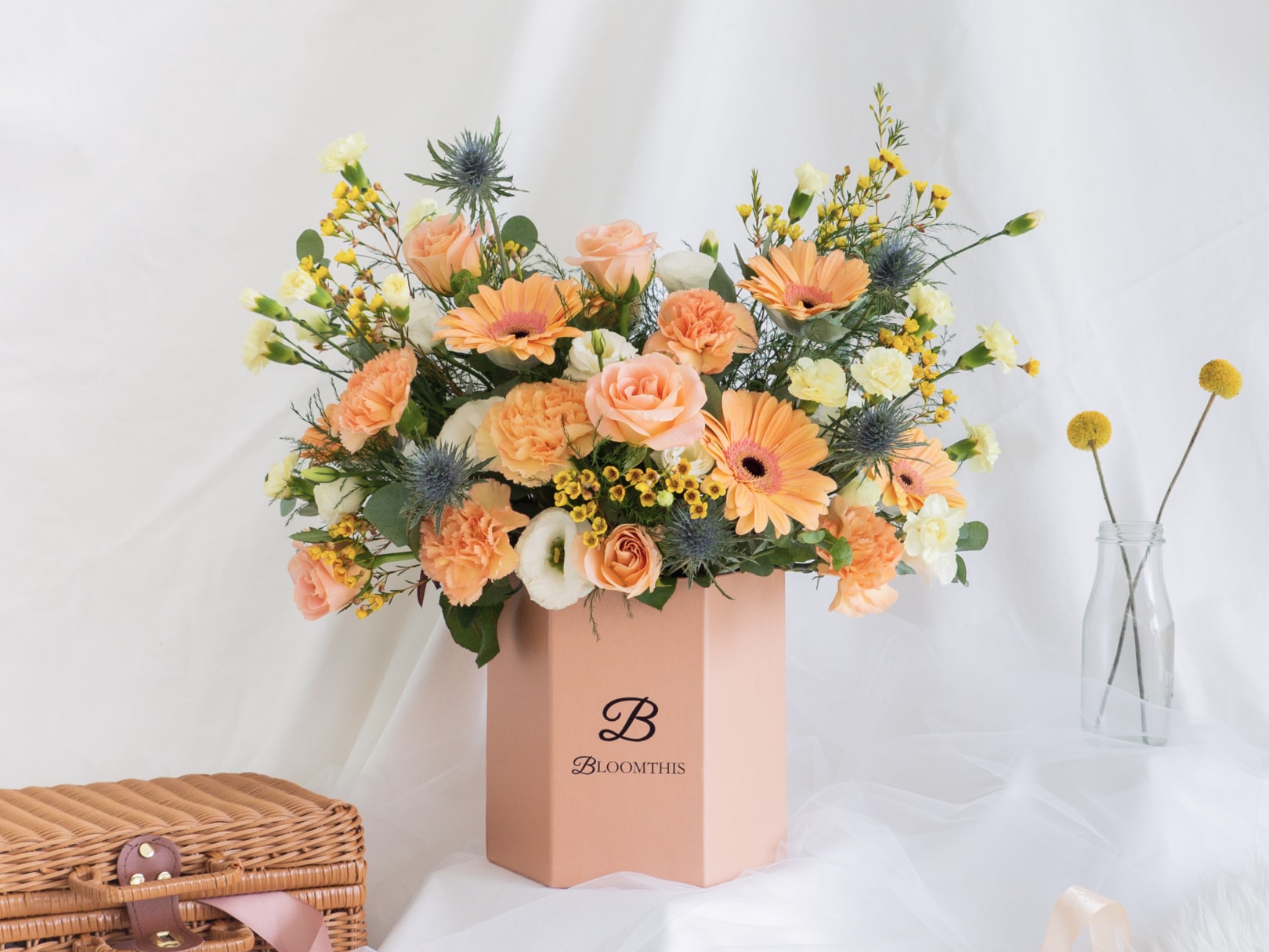 bloomthis-flower-colour-peach-usp-02-charming-peach-flower-arrangements