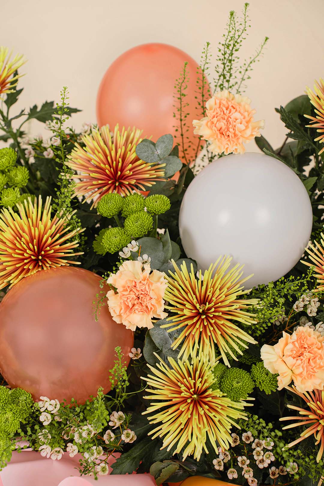 bloomthis-flower-stand-adora-peach-carnation-flower-stand-1080x1620-02