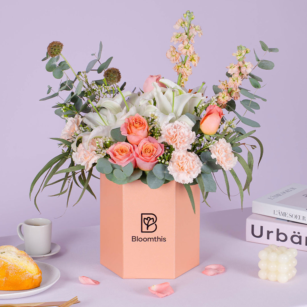 bloomthis-hat-box-bernadette-white-lily-flower-box-1080x1080-01