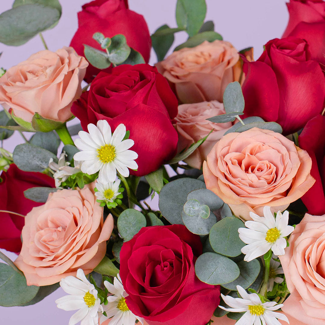 bloomthis-hat-box-bethany-red-rose-flower-box-1080x1080-05