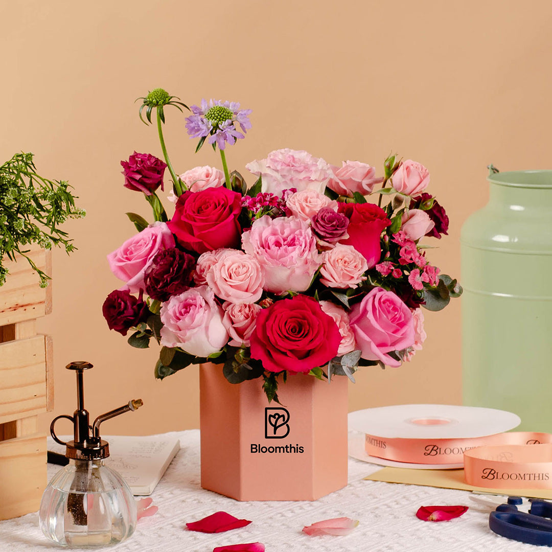 bloomthis-hat-box-bridie-red-rose-flower-box-1080x1080-03_13ad1373-ee93-4807-8bb3-24921bcf8ffb