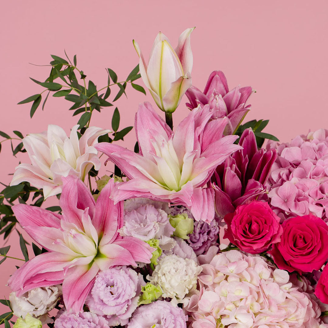 bloomthis-hat-box-enchant-sera-rose-lily-flower-box-1080x1080-03