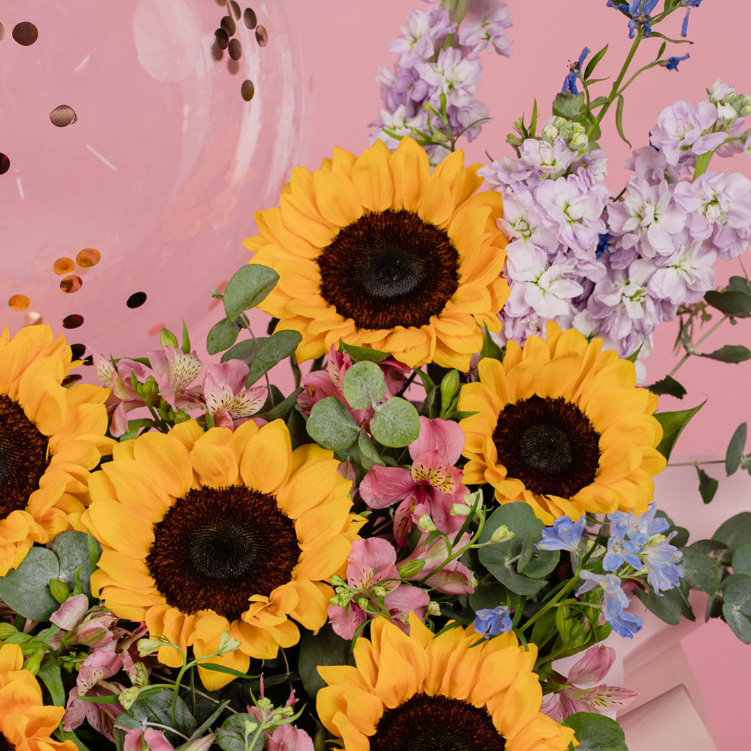 bloomthis-hat-box-enchant-zooey-yellow-sunflower-flower-box-1080x1080-04