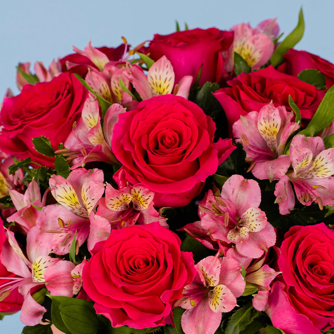 bloomthis-hat-box-gwen-rose-lily-flower-box-1080x1080-05
