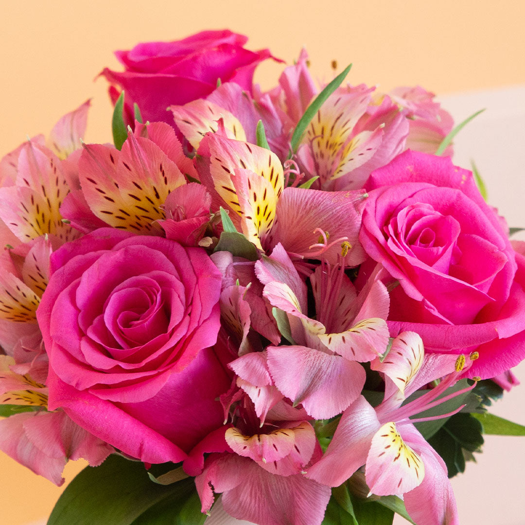 bloomthis-hat-box-gwendolyn-rose-mini-flower-box-1080x1080-05