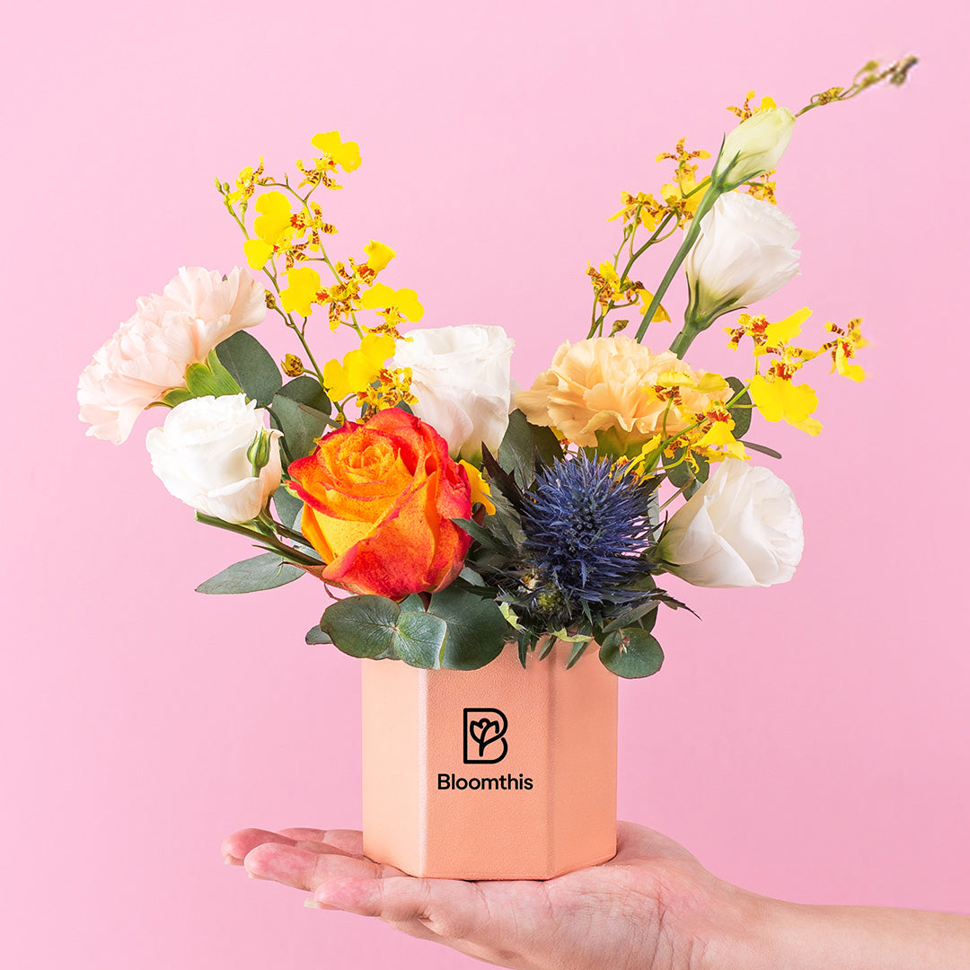 bloomthis-hat-box-jade-eustoma-mini-flower-box-1080x1080-01_d70f9fe3-3bbc-46c5-acff-66ecd94b106d