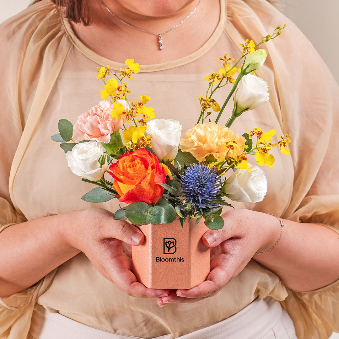 bloomthis-hat-box-jade-eustoma-mini-flower-box-1080x1080-02_e2845f9a-ff40-4c80-a348-55061138c17a