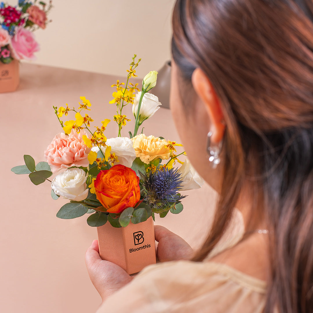 bloomthis-hat-box-jade-eustoma-mini-flower-box-1080x1080-05_d3ead539-f23f-4e18-b7ca-90e5dc68366a