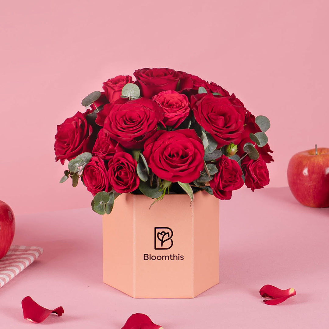 bloomthis-hat-box-kate-red-rose-flower-box-1080x1080-03_40b4f29f-bb32-42a4-b979-03bf1ab6f7a4