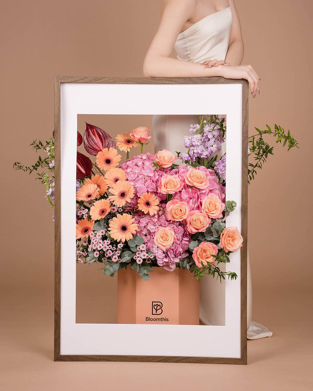 bloomthis-hat-box-luxe-aira-rose-gerbera-flower-box-1080x1350-05