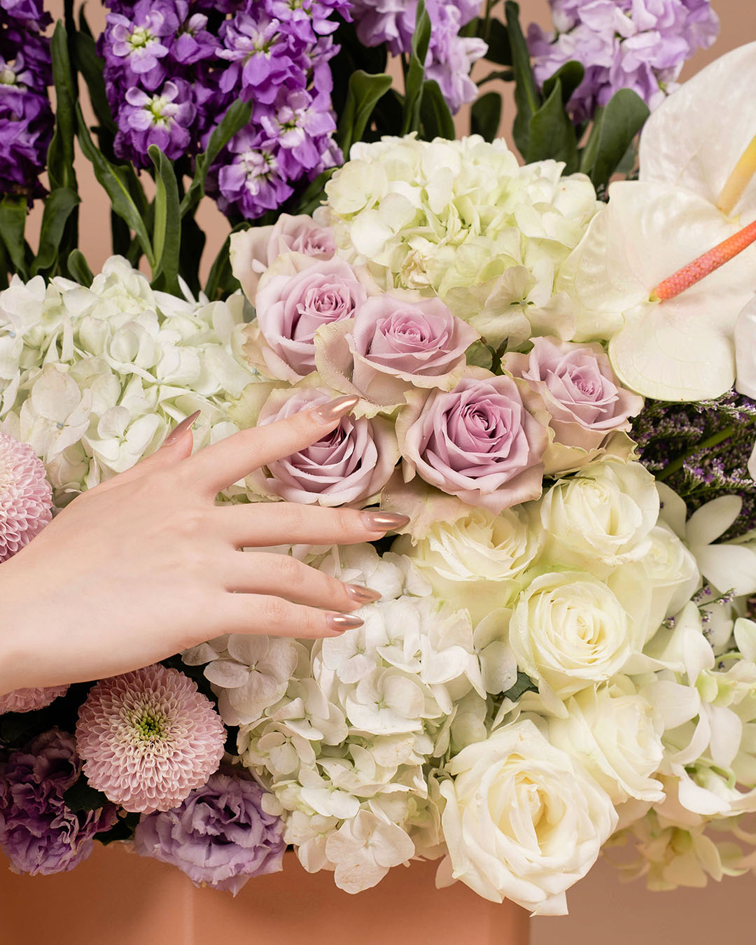 bloomthis-hat-box-luxe-perry-lilac-eustoma-flower-box-1080x1350-04