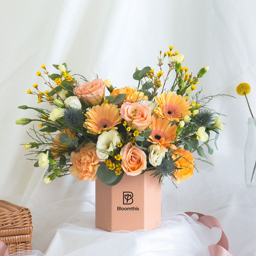 bloomthis-hat-box-neveah-peach-daisy-flower-box-1080x1080-03_cf918ef9-2ec2-4755-a5d3-05c3d8d46649