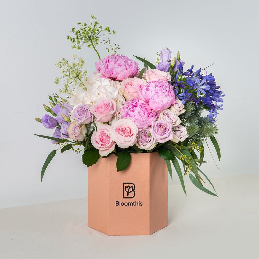 bloomthis-hat-box-pandora-pink-peony-flower-box-1080x1080-01_b6909f24-a067-44fe-b3ba-464973545ad9