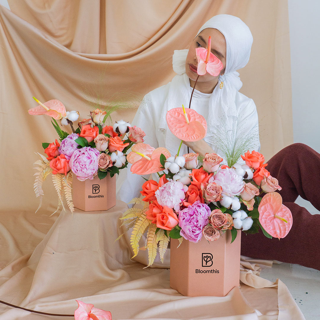 bloomthis-hat-box-philomena-pink-peony-flower-box-1080x1080-02_24dede89-223b-45bd-8326-a6e9bf94d5ff