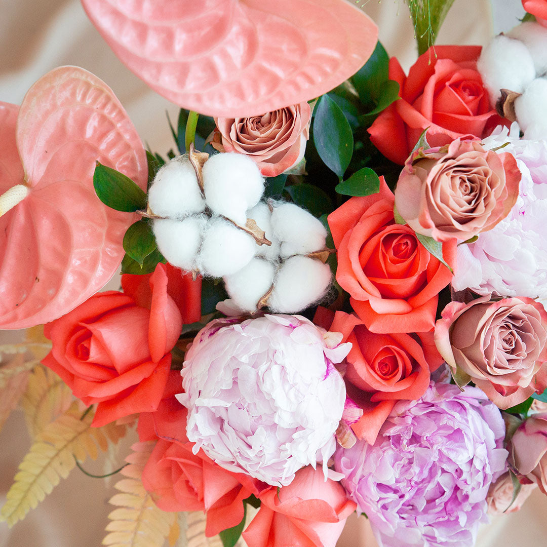 bloomthis-hat-box-philomena-pink-peony-flower-box-1080x1080-04