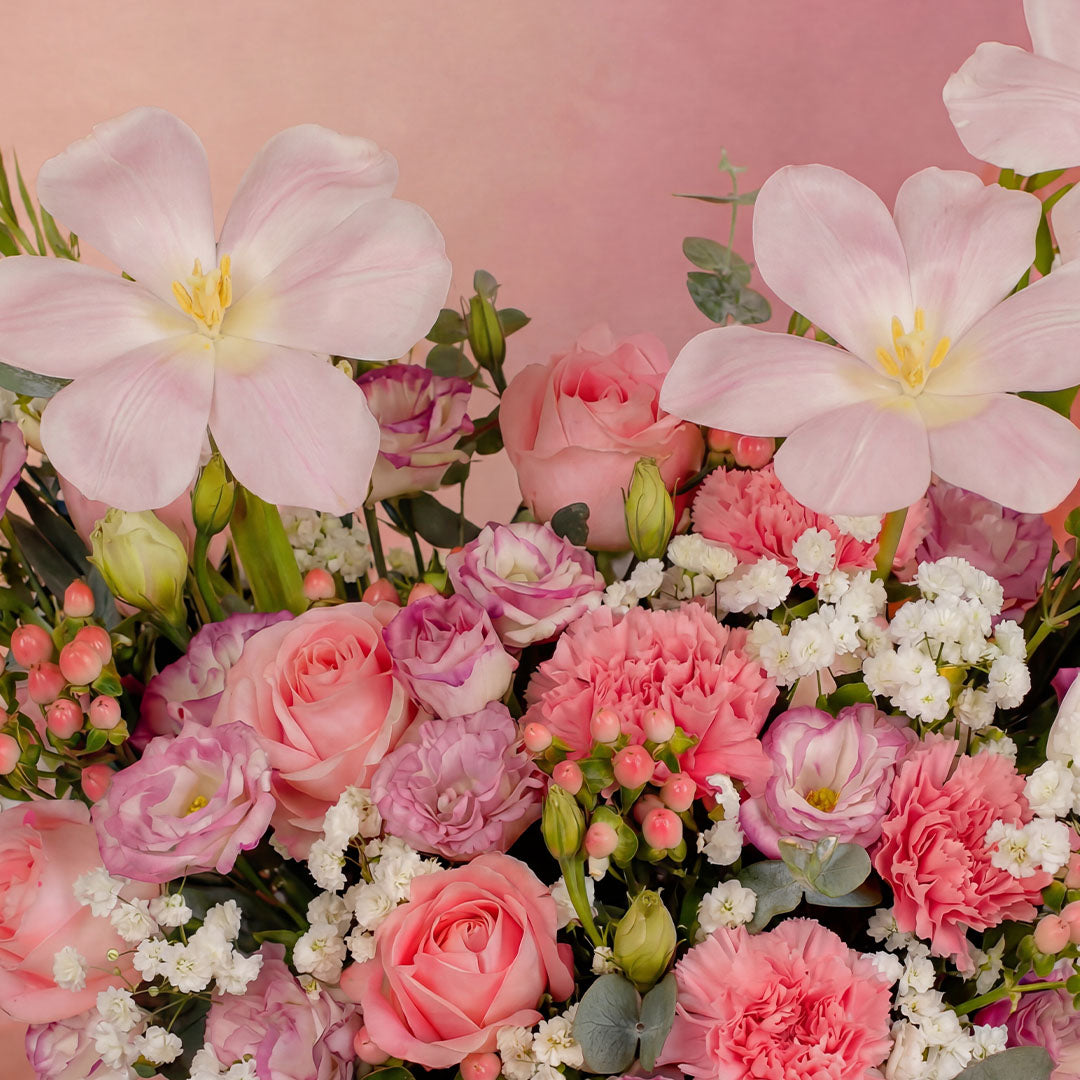 bloomthis-hat-box-sora-pink-tulip-flower-box-1080x1080-03_1