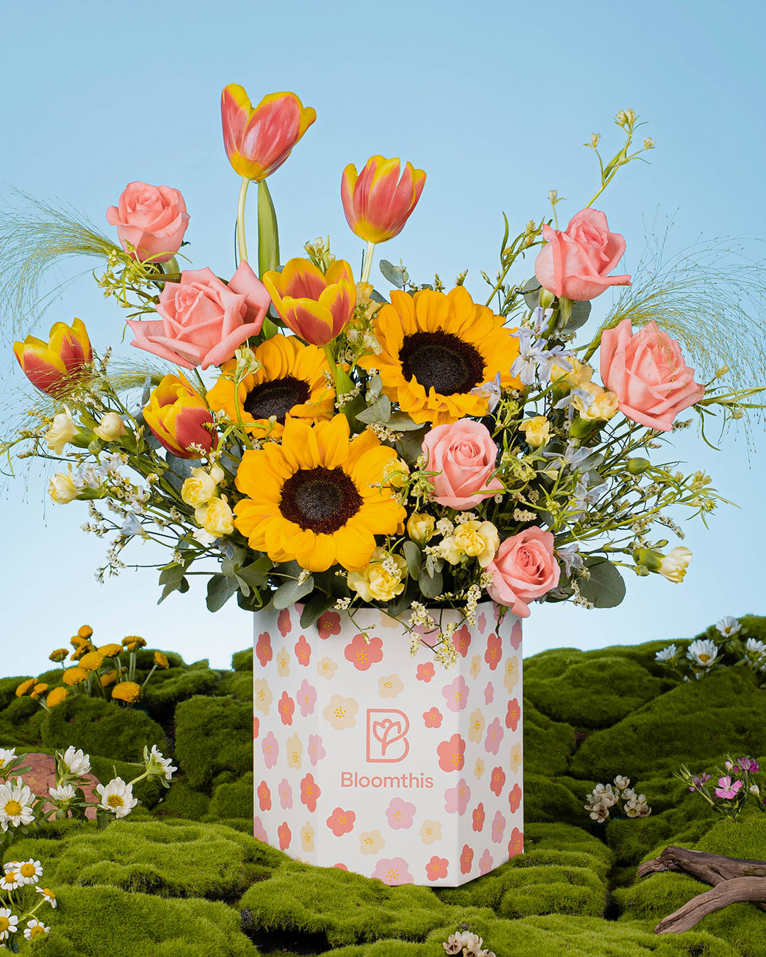 bloomthis-hat-box-spring-whimsy-zia-yellow-sunflower-flower-box-1080x1350-01
