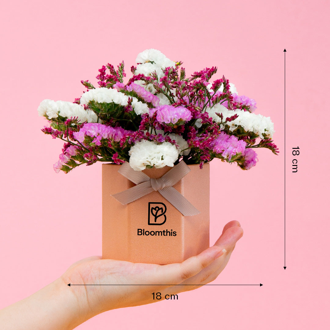 bloomthis-hat-box-wimberly-statice-mini-flower-box-1080x1080-07_3b8dc1f0-aa89-4537-83ae-a936f2ad9538