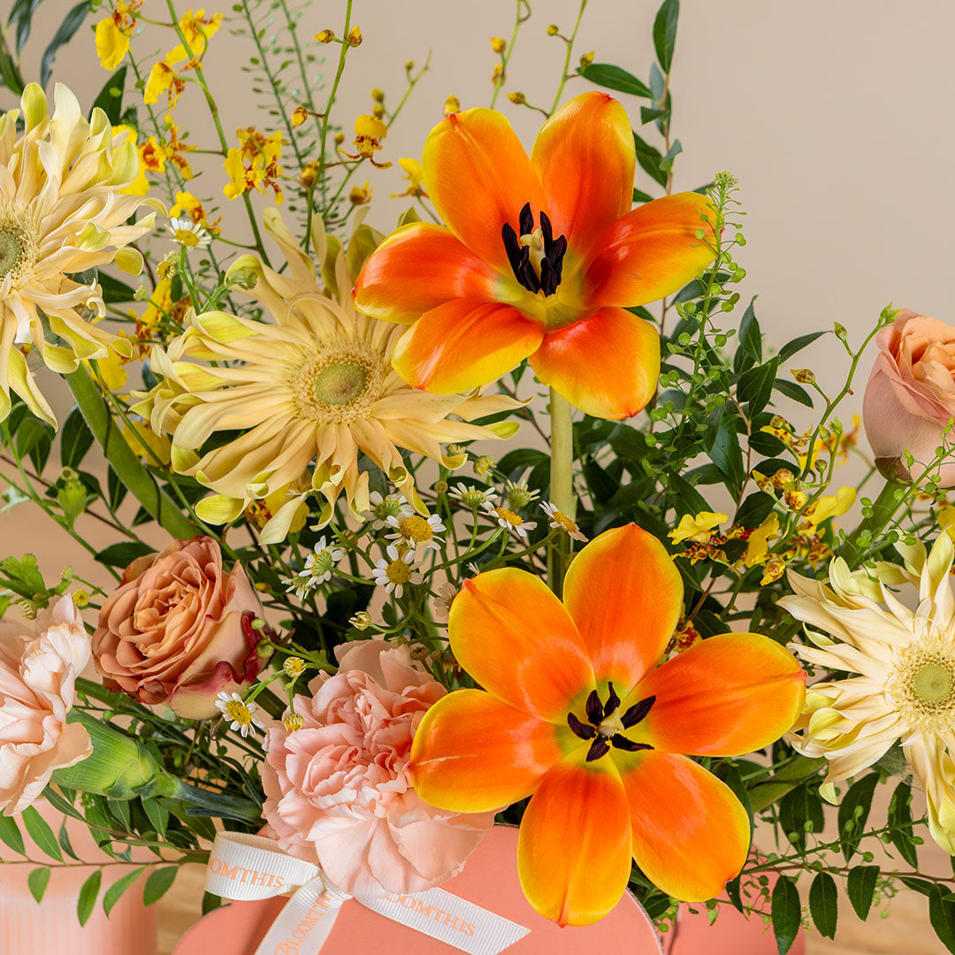 Yuhi Orange Tulip Machino Flower Box
