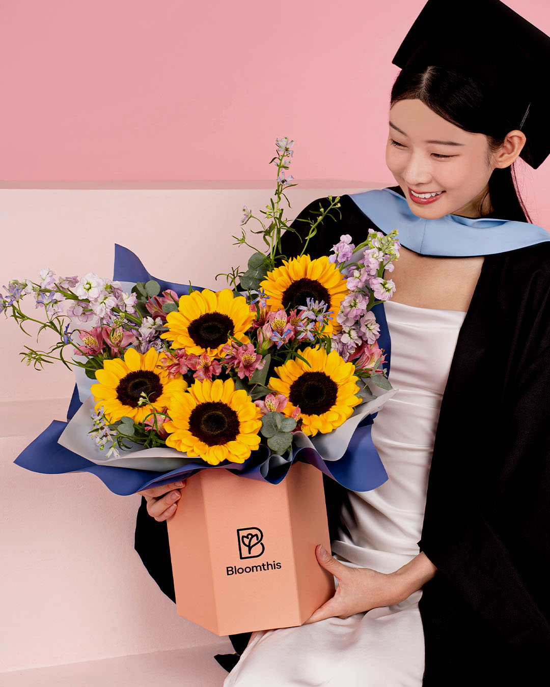 bloomthis-hat-box-zayne-yellow-sunflower-flower-box-1080x1350-02
