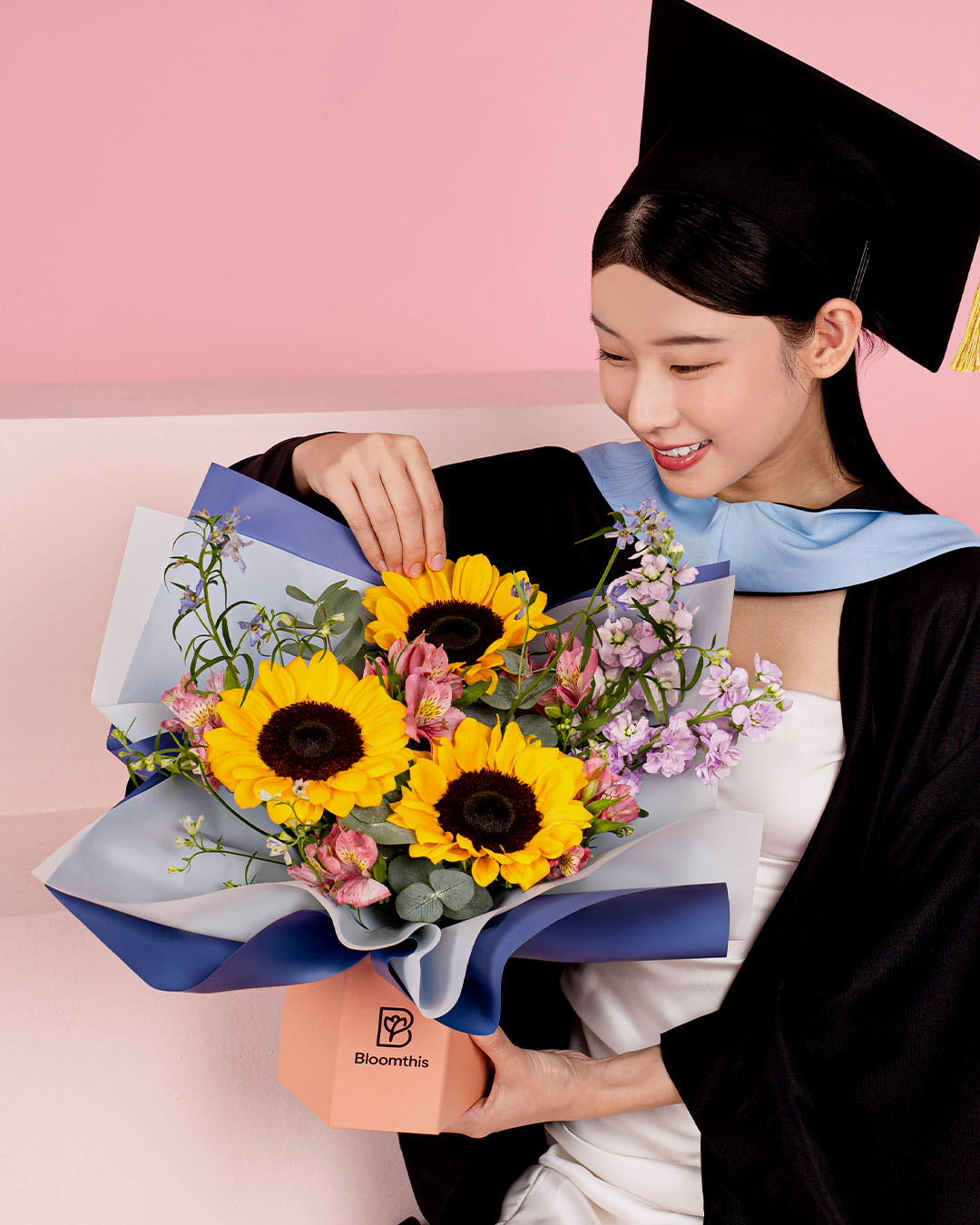 bloomthis-hat-box-zayne-yellow-sunflower-flower-box-1080x1350-04