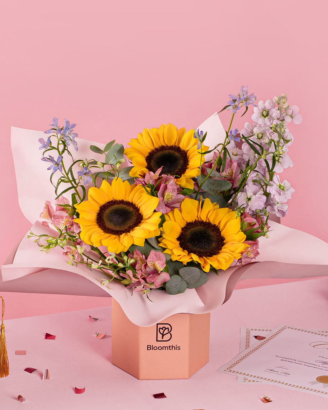 bloomthis-hat-box-zooey-yellow-sunflower-flower-box-1080x1350-03