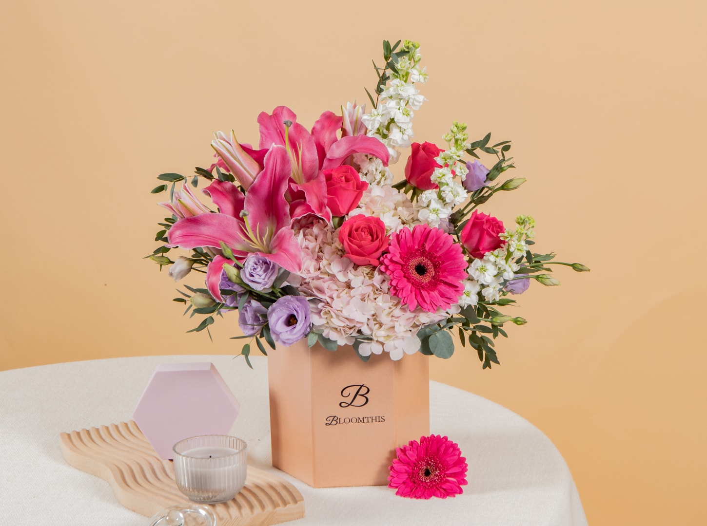 bloomthis-anniversary-usp-02-romantic-anniversary-bouquets