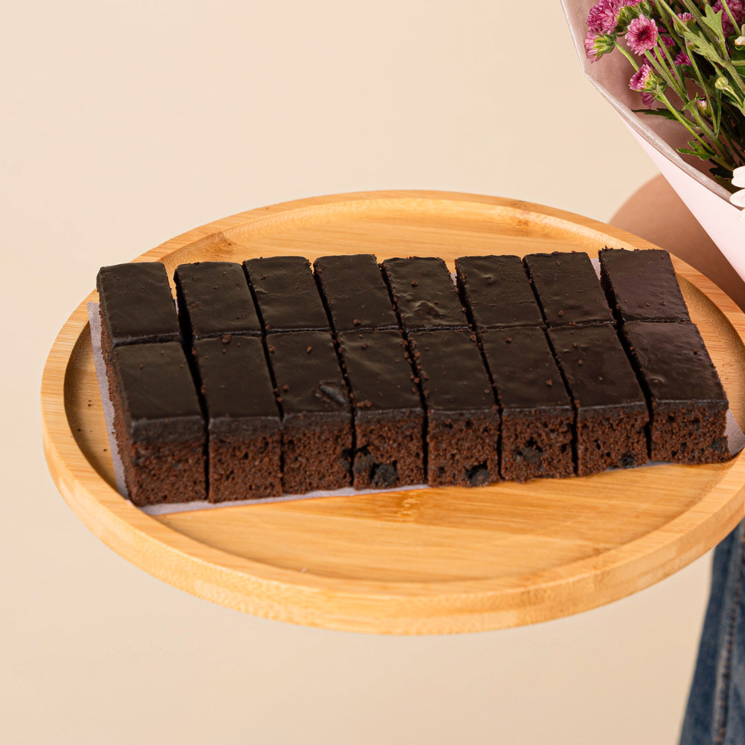 bloomthis-package-friends-forever-celebration-gift-set-1080x1080-02