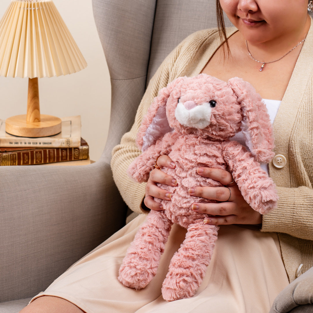 Colleney Peach Bunny Plushie (AO)