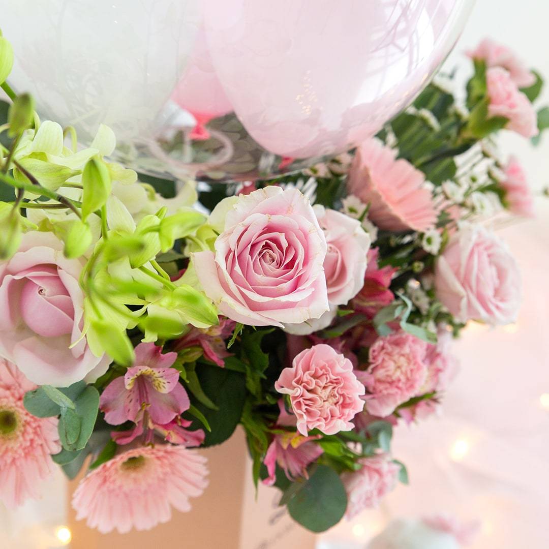 Nadine Balloon Flower Box