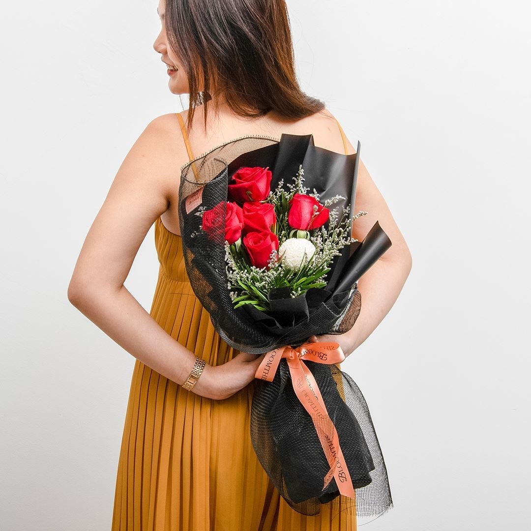 Evelyn Black Red Rose Valentine's Day Bouquet (VD)