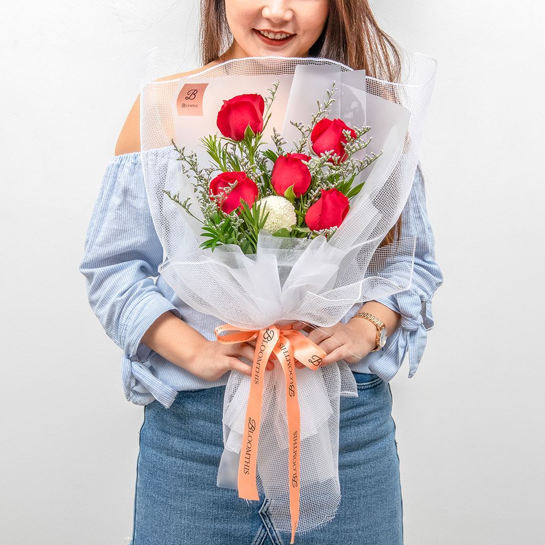 Evelyn White Red Rose Bouquet