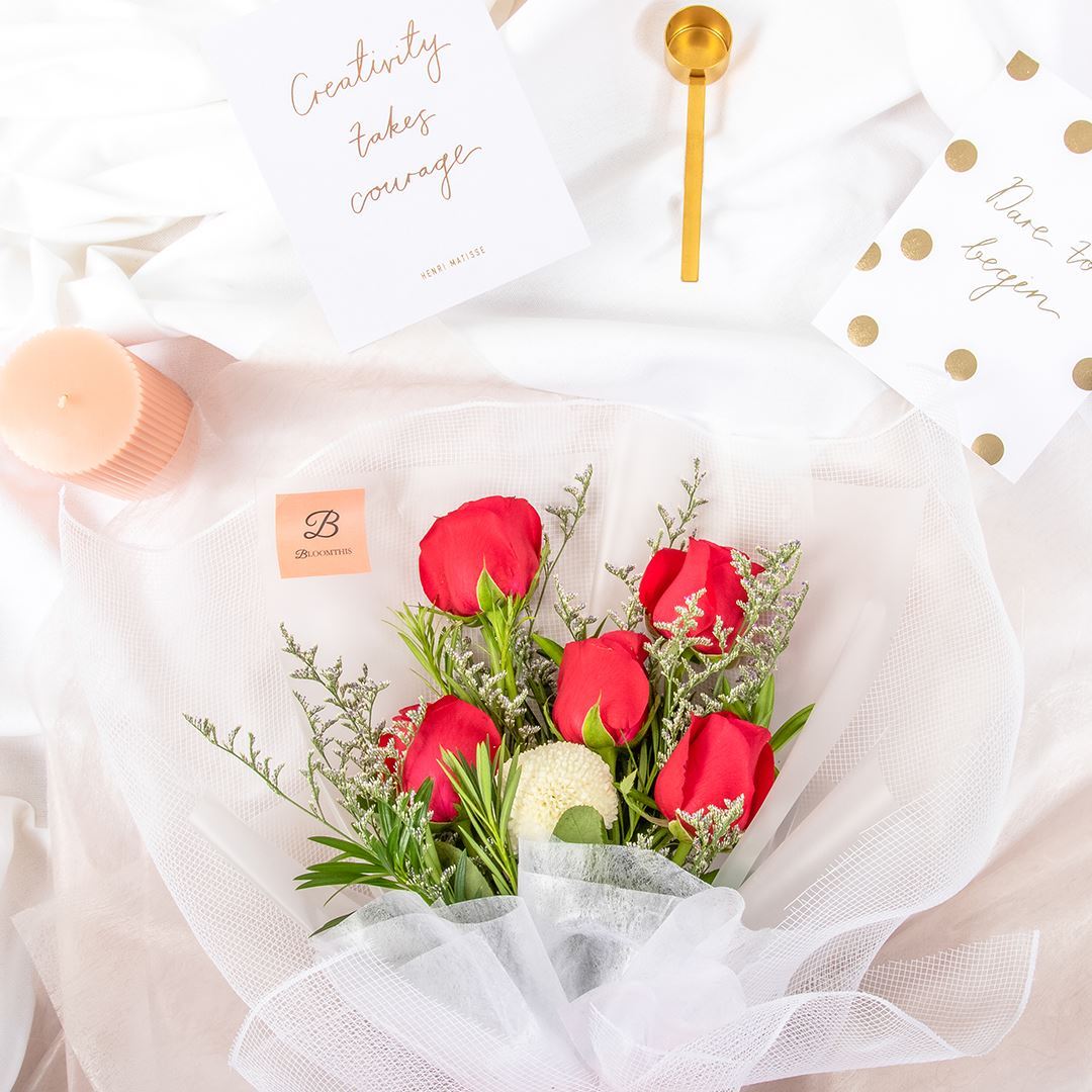 Evelyn White Red Rose Bouquet