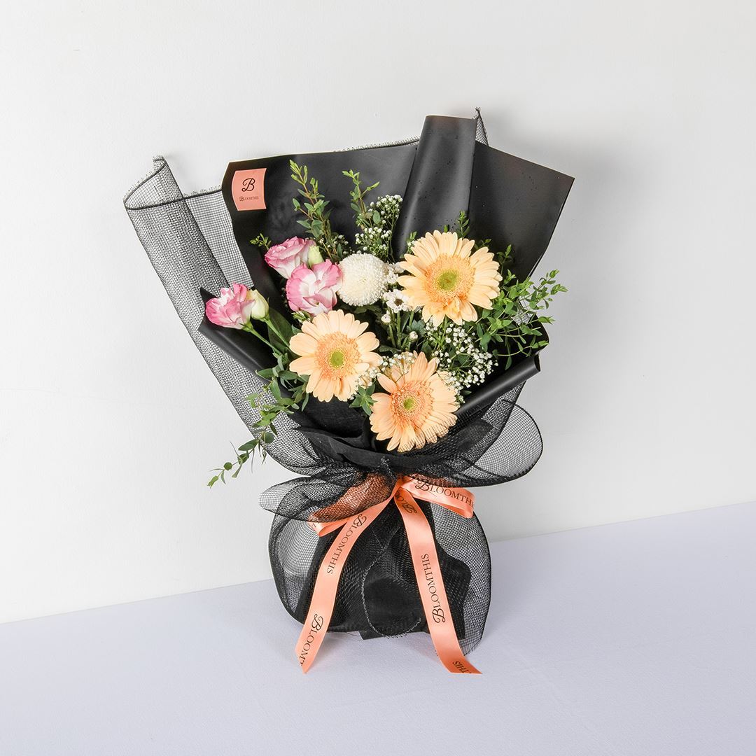 Isabella Black Gerbera Bouquet