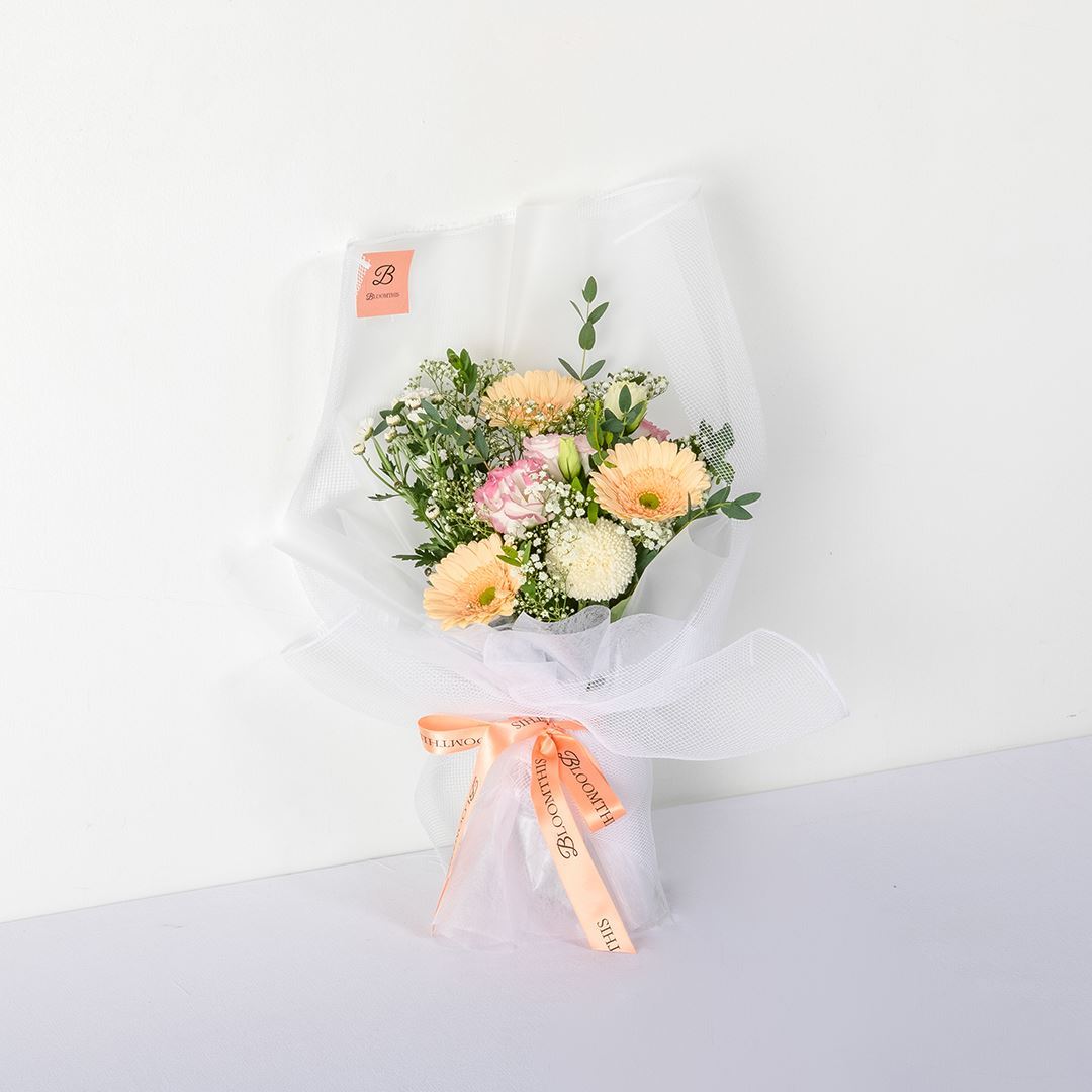 Isabella White Gerbera Bouquet