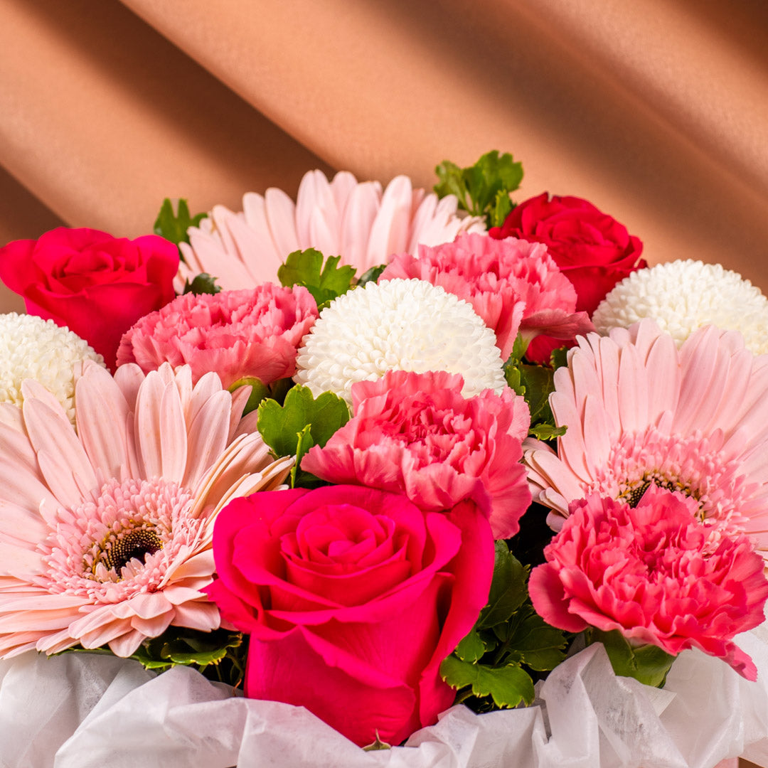 Marilyn Carnation Russian Bouquet (MD)